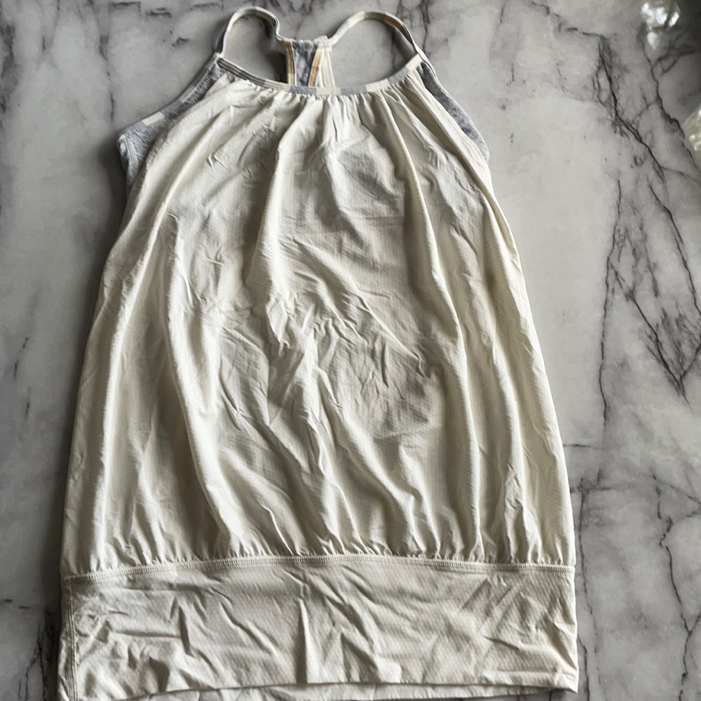 LuluLemon Built in Bra Flow Shirt